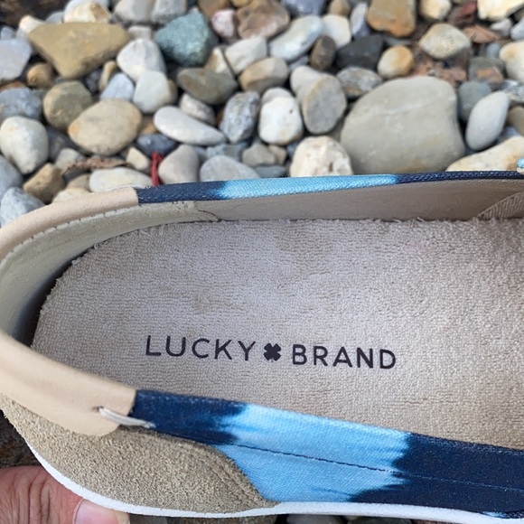 Lucky Brand Sneakers! Size 7.5! - Picture 10 of 10